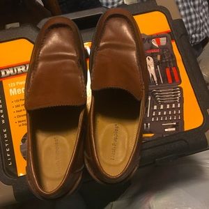 Men’s Steel-toed HushPuppies - Size 11